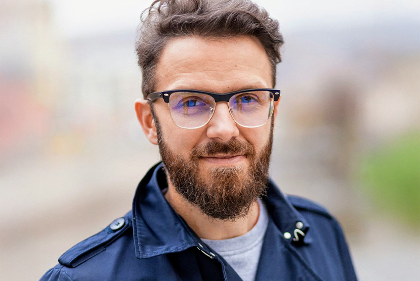 Lecturer image